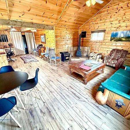 Aubin Sky Lodging At The Yl Ranch Savery Экстерьер фото