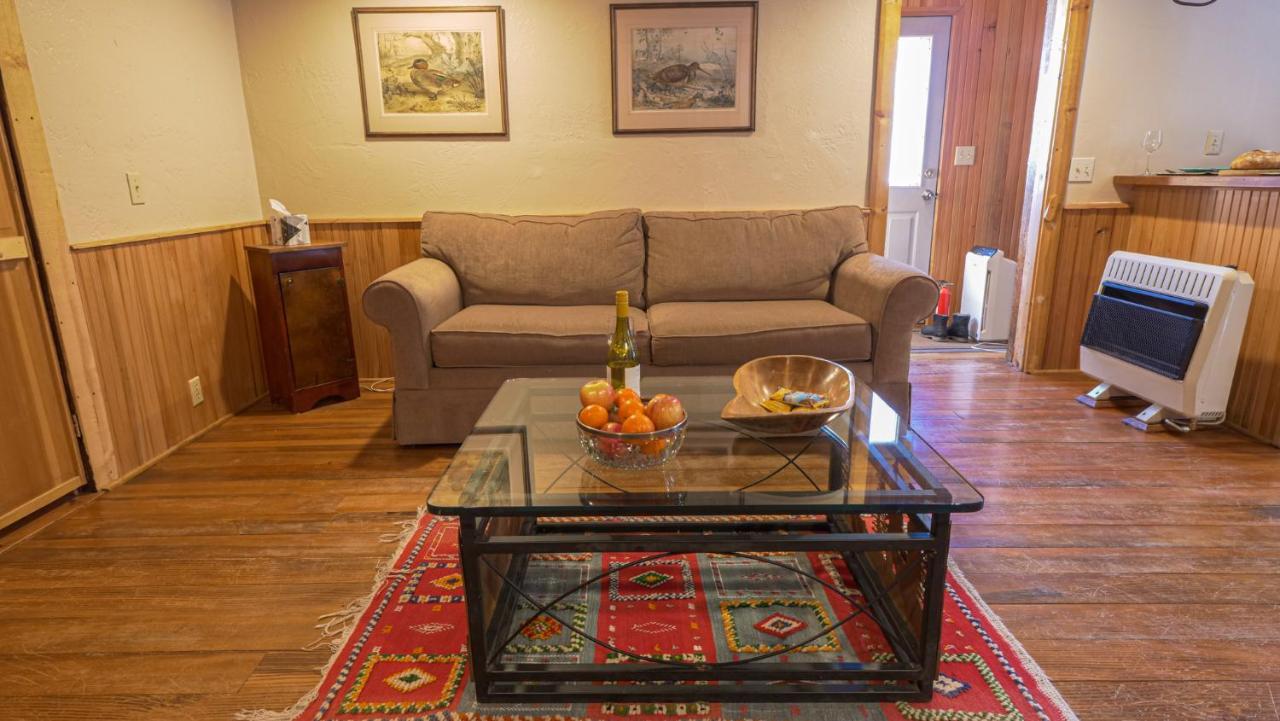 Aubin Sky Lodging At The Yl Ranch Savery Экстерьер фото