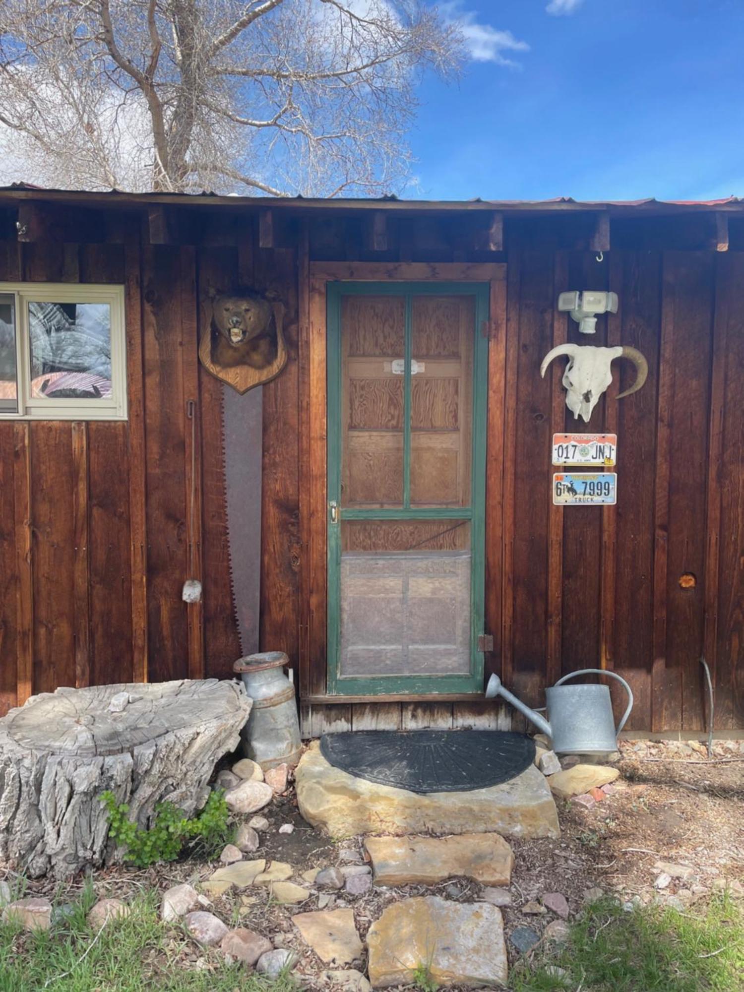 Aubin Sky Lodging At The Yl Ranch Savery Экстерьер фото